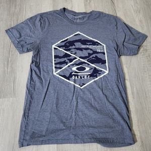 Men's Oakley T-Shirt